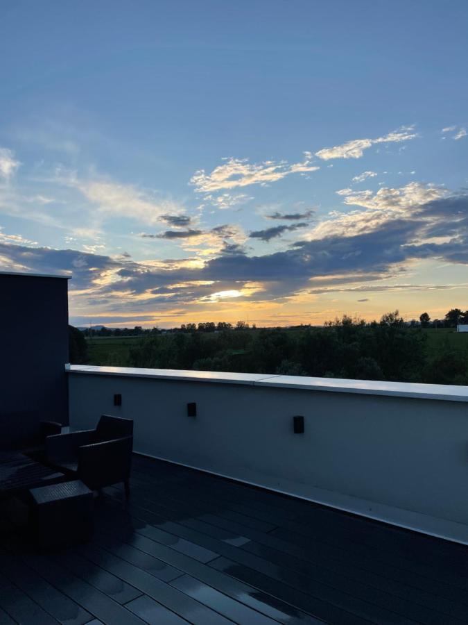 Apartament Na Letniej Z Duzym Tarasem Z Widokiem Na Gory Klodzko Exterior photo
